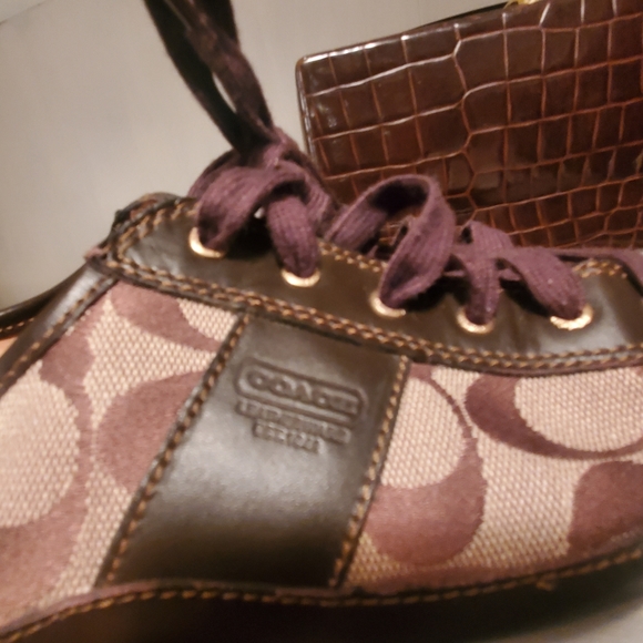 Shoes - Picture 6 of 6